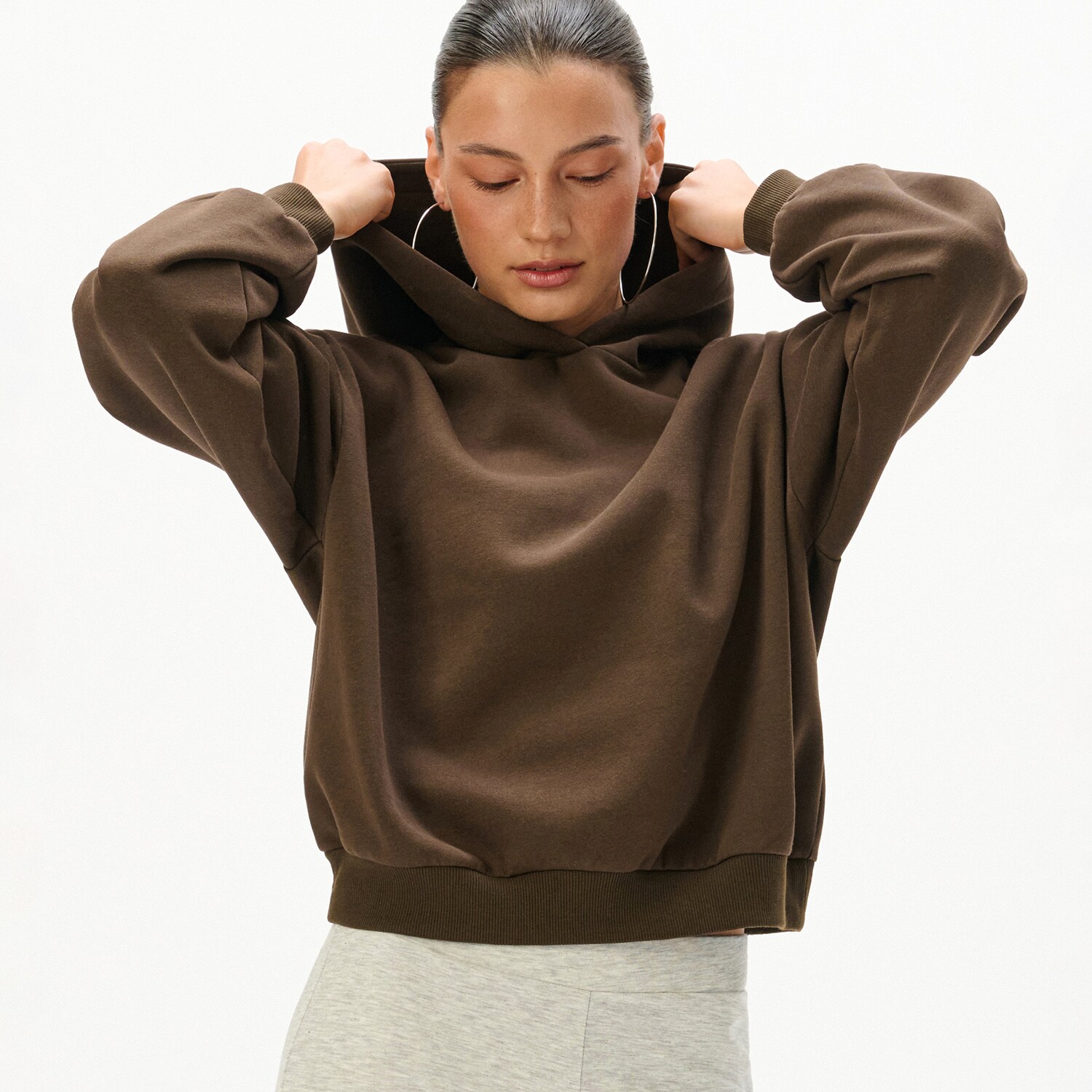 Cropp - Изчистен суитшърт с качулка - кaфяв