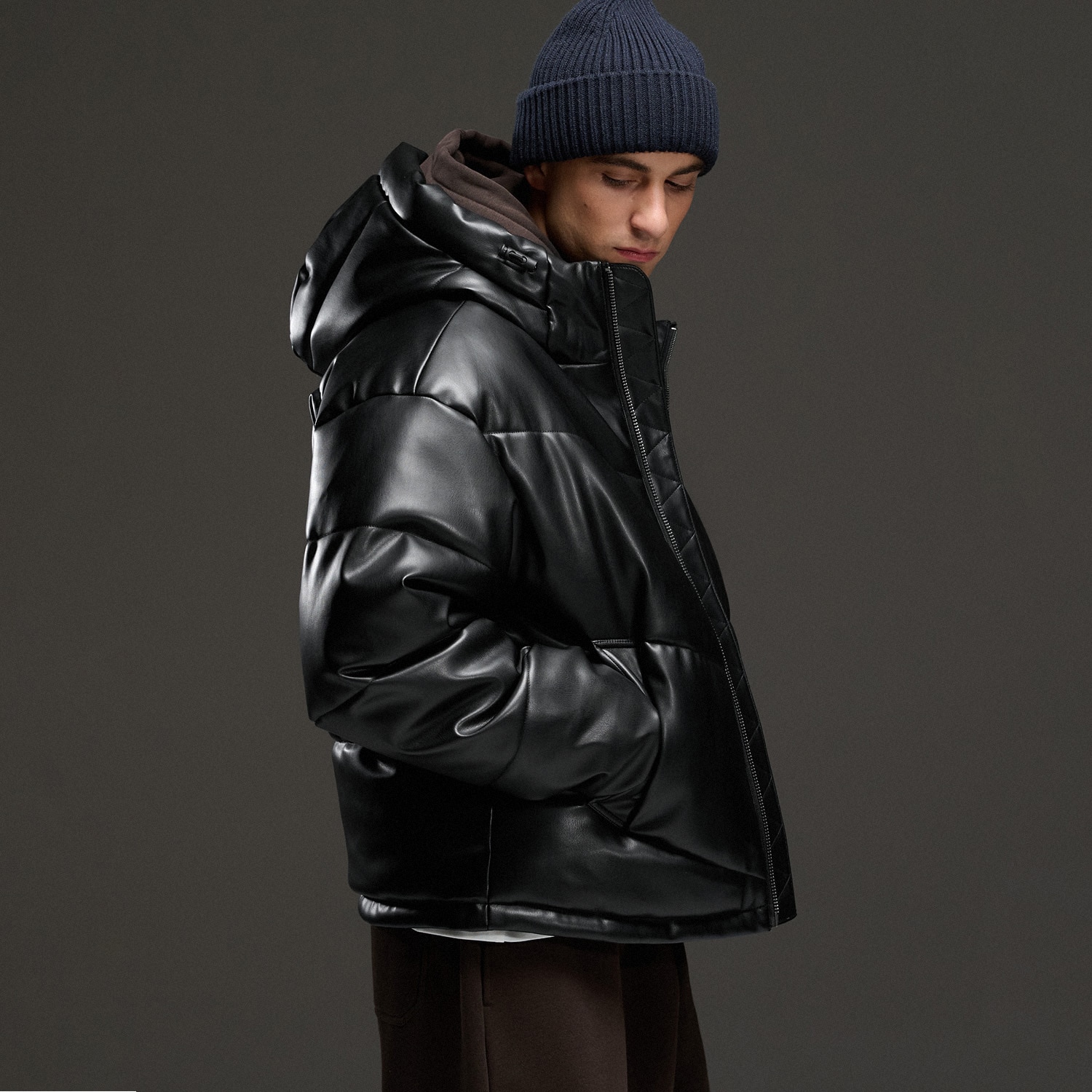 Cropp - Faux leather jacket - черeн