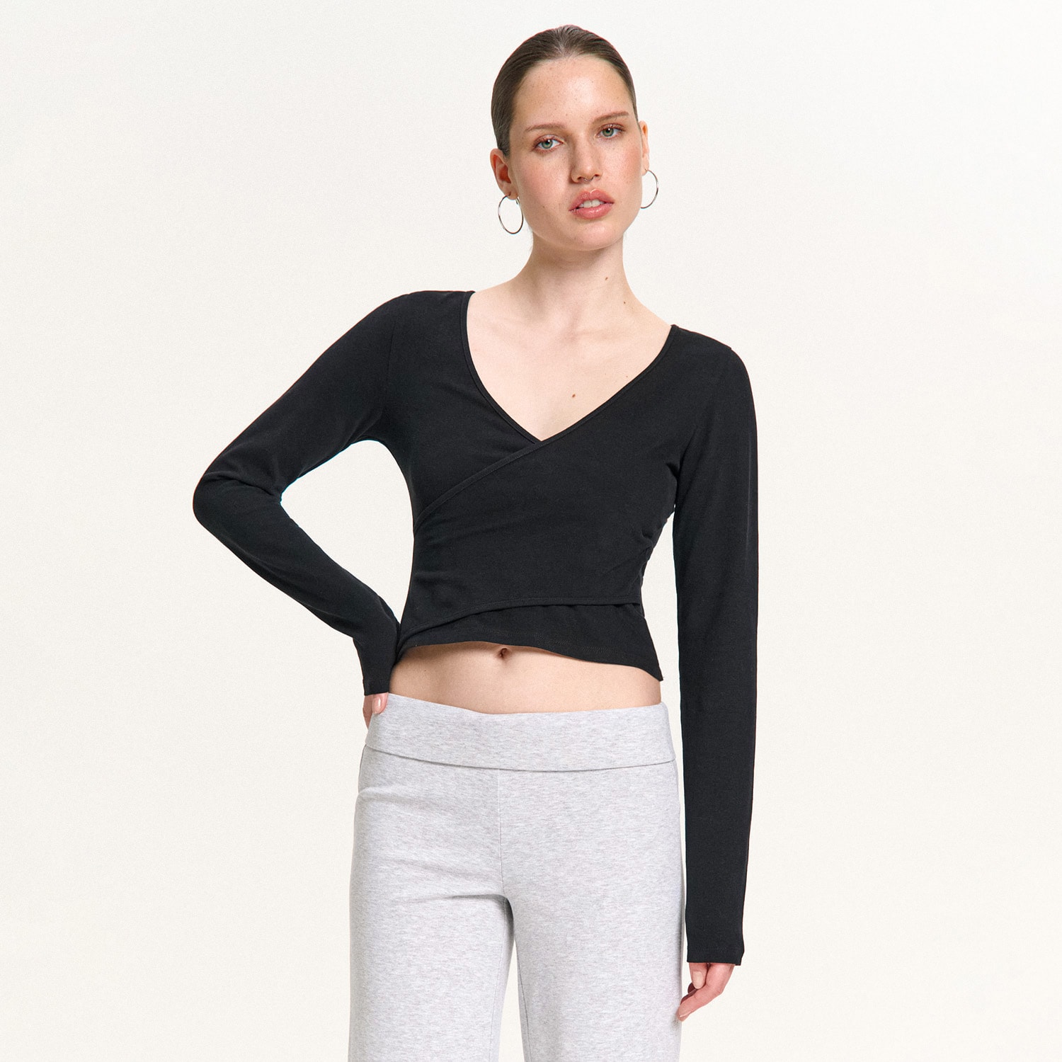 Cropp - Черна блуза - черeн