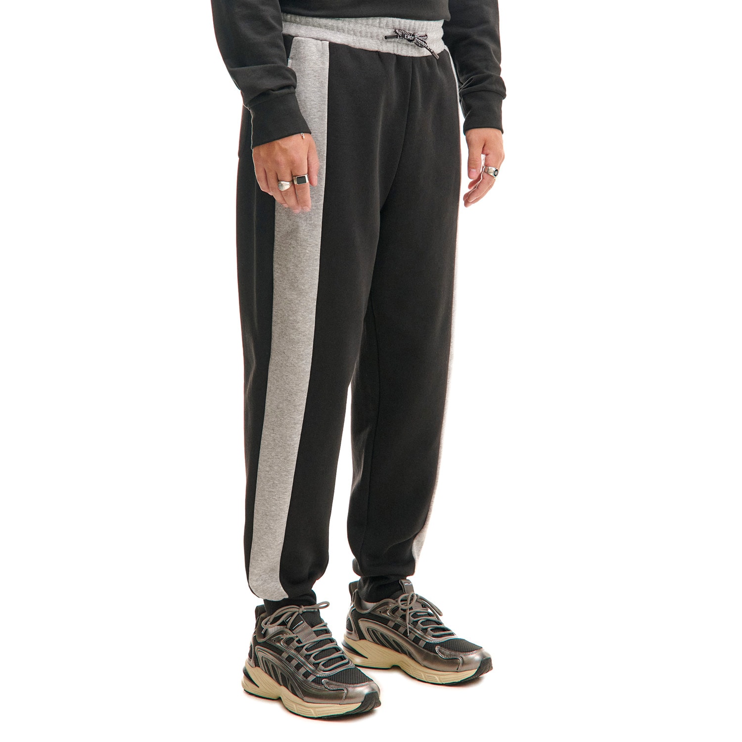 Cropp - Спортен джогър - черeн