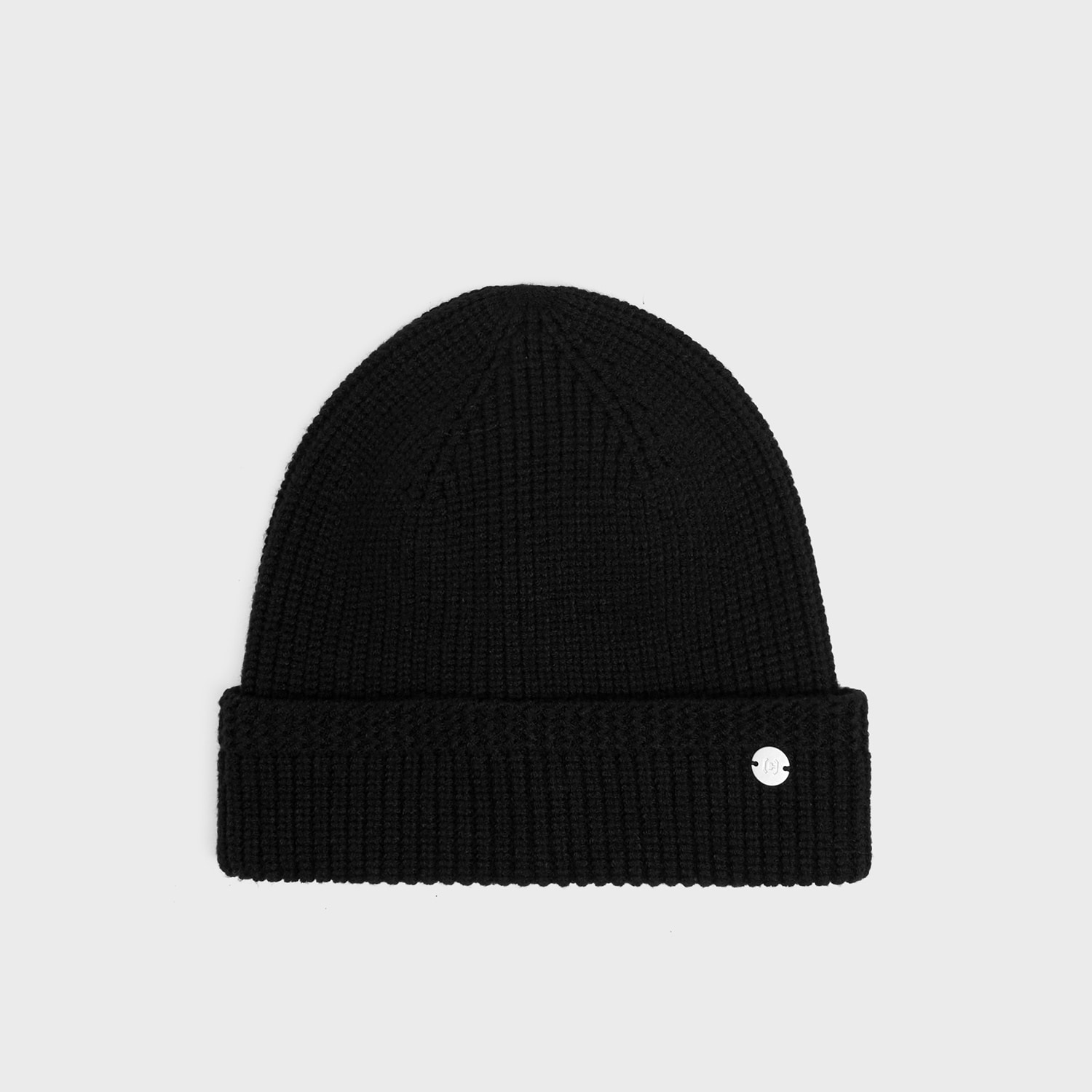 Cropp - Рипсена трикотажна шапка - черeн