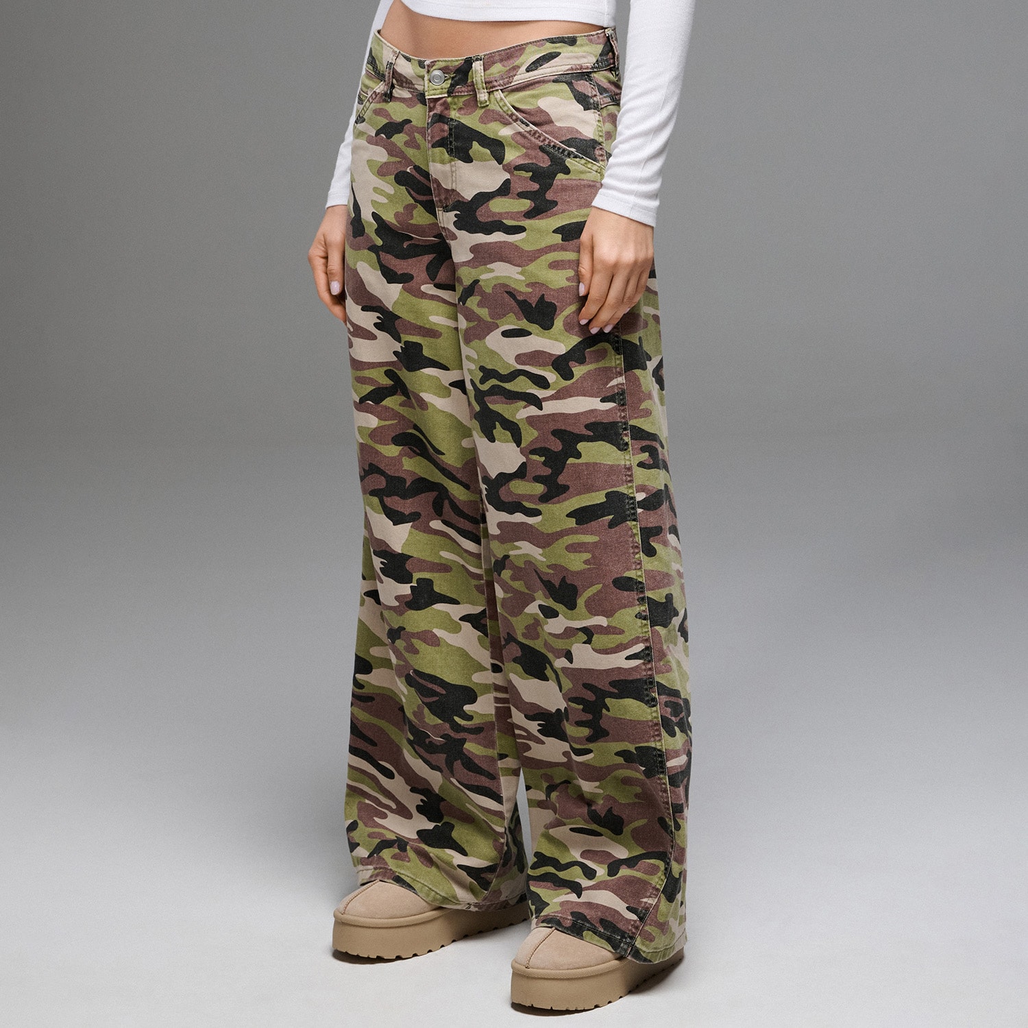 Cropp - Baggy панталони - кафеникаво зелено