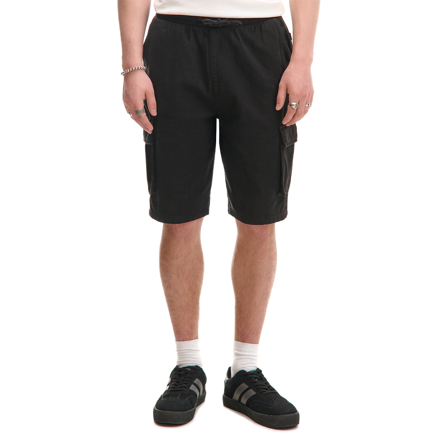 Cropp - Изчистени къси панталони - черeн