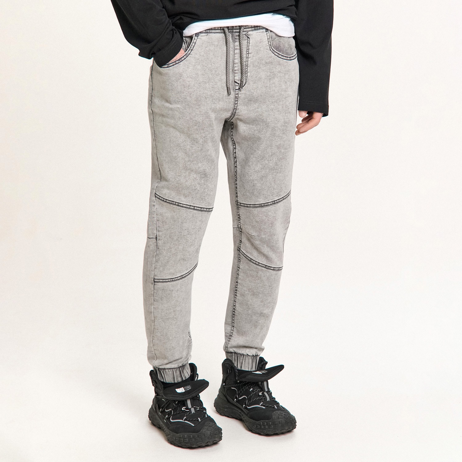 Cropp - Дънки Jogger - Светло сиво