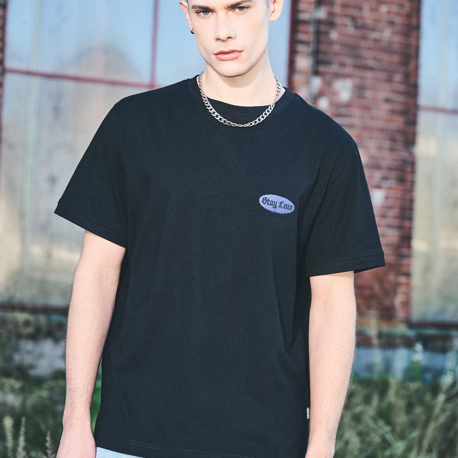 Cropp - Тениска с бродерия - черeн