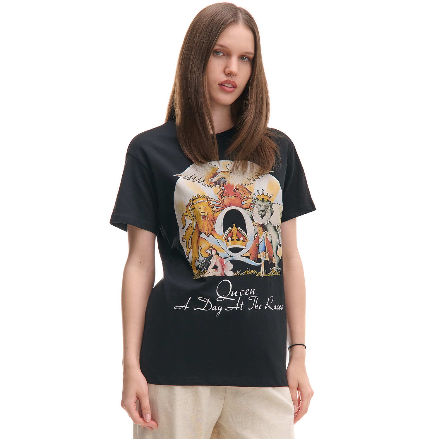 Cropp - Черна тениска с принт Queen - черeн