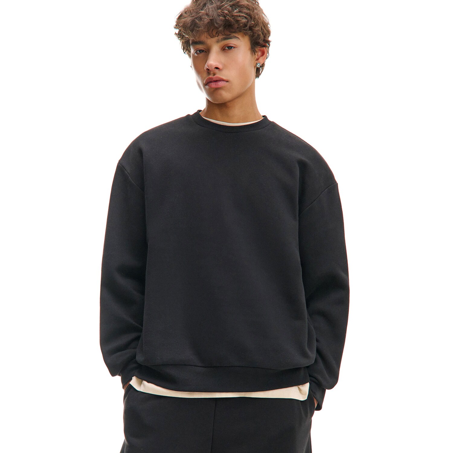 Cropp - Изчистен суитшърт basic - черeн