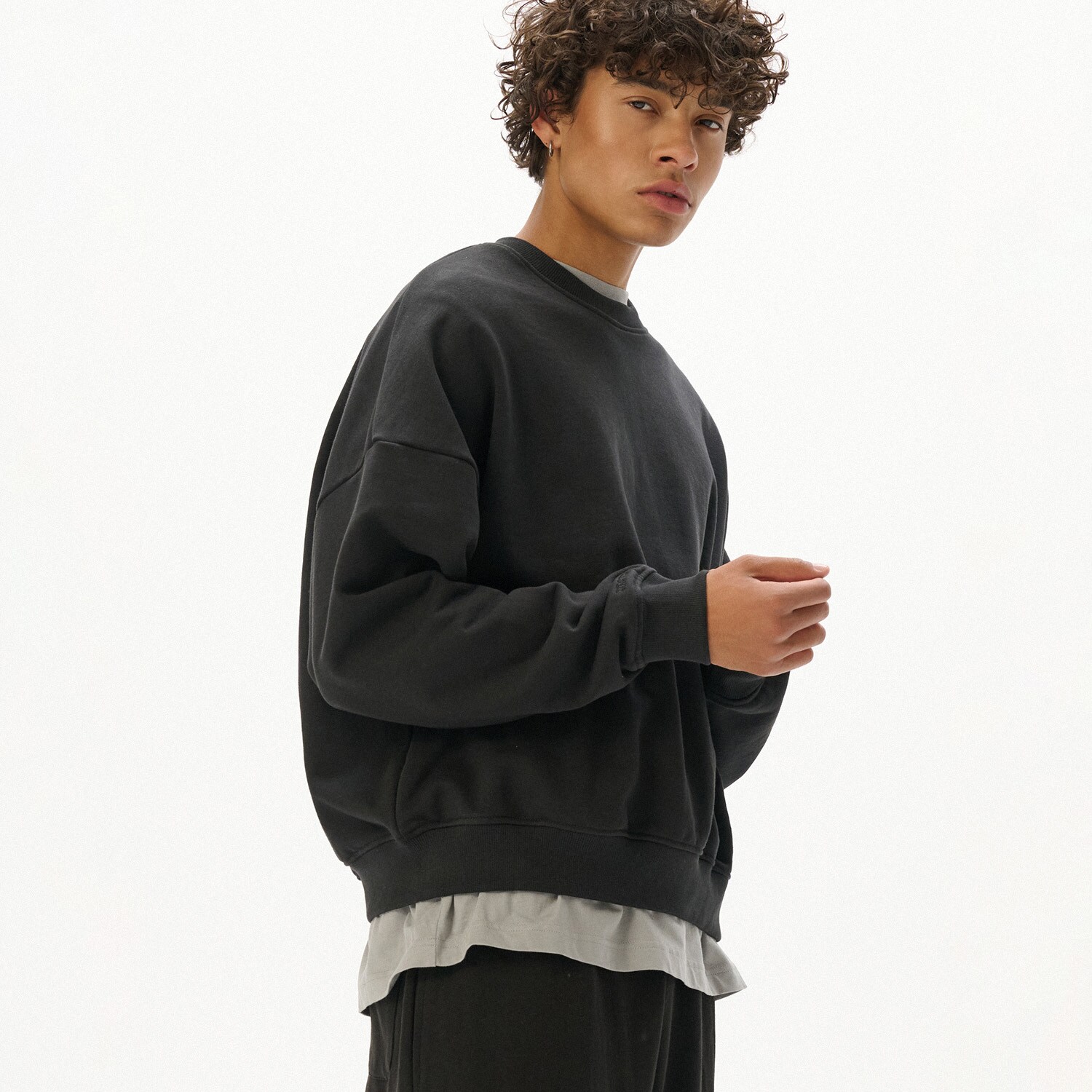 Cropp - Изчистен суитшърт - черeн