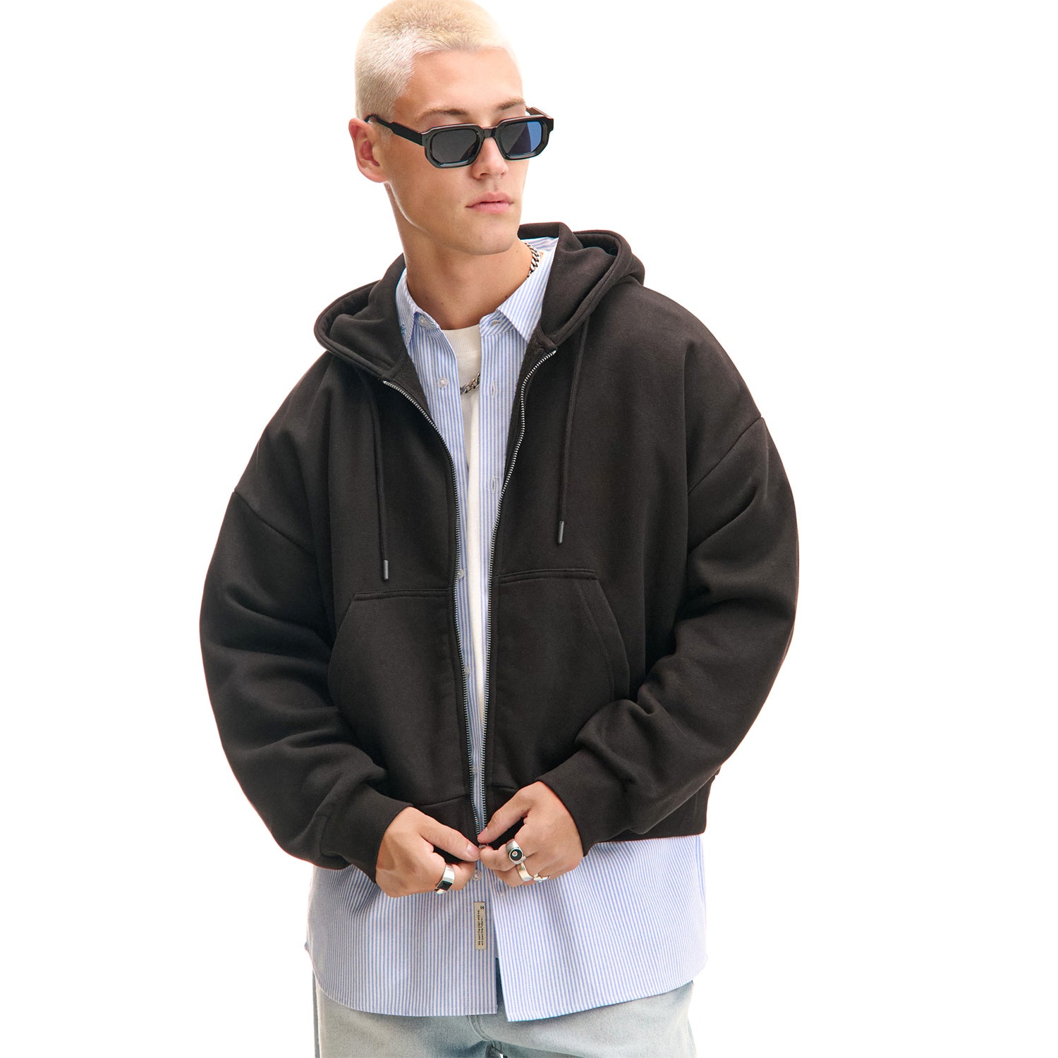 Cropp - Jednobarevná mikina s kapucí - černý