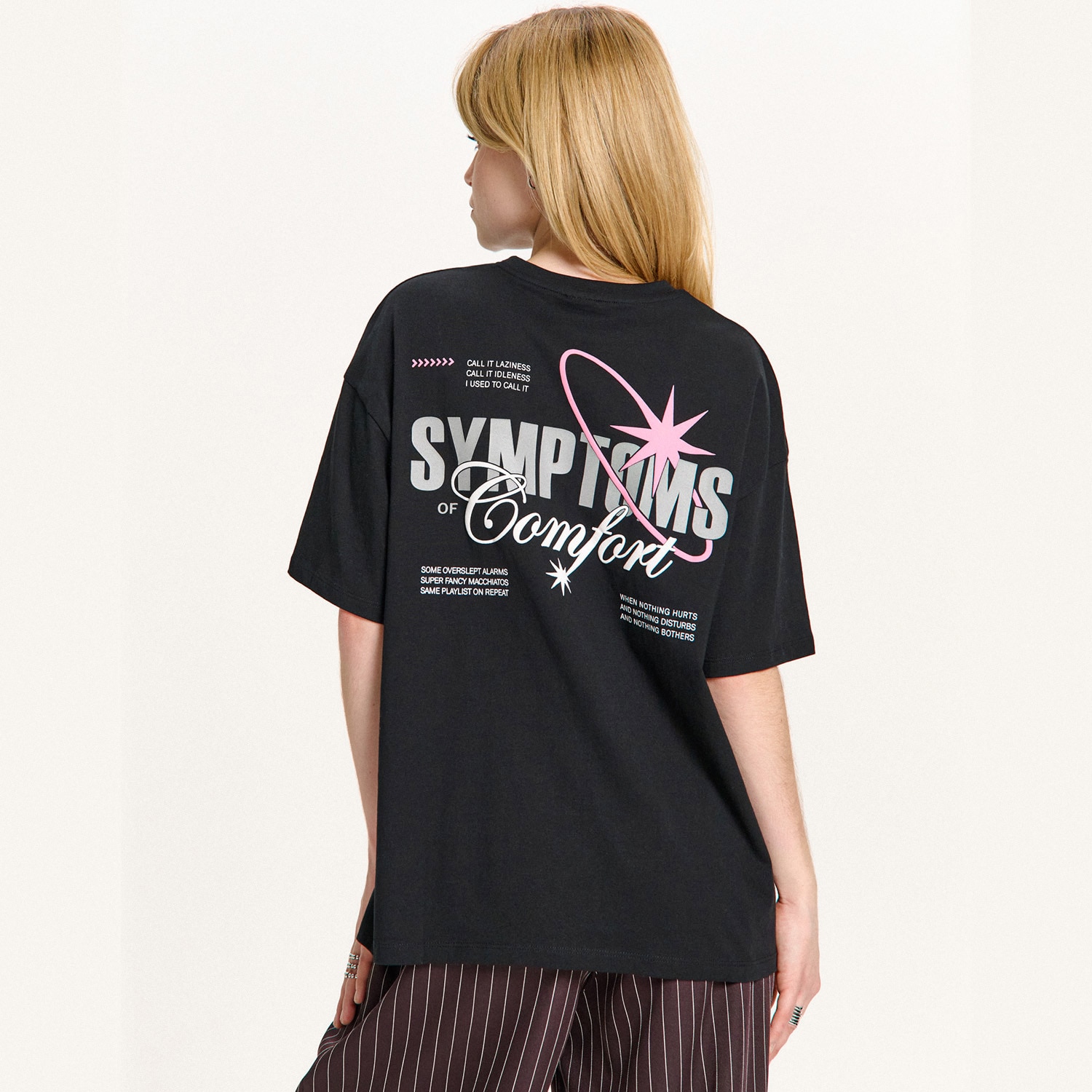 Cropp - Tričko oversize s potiskem - černý