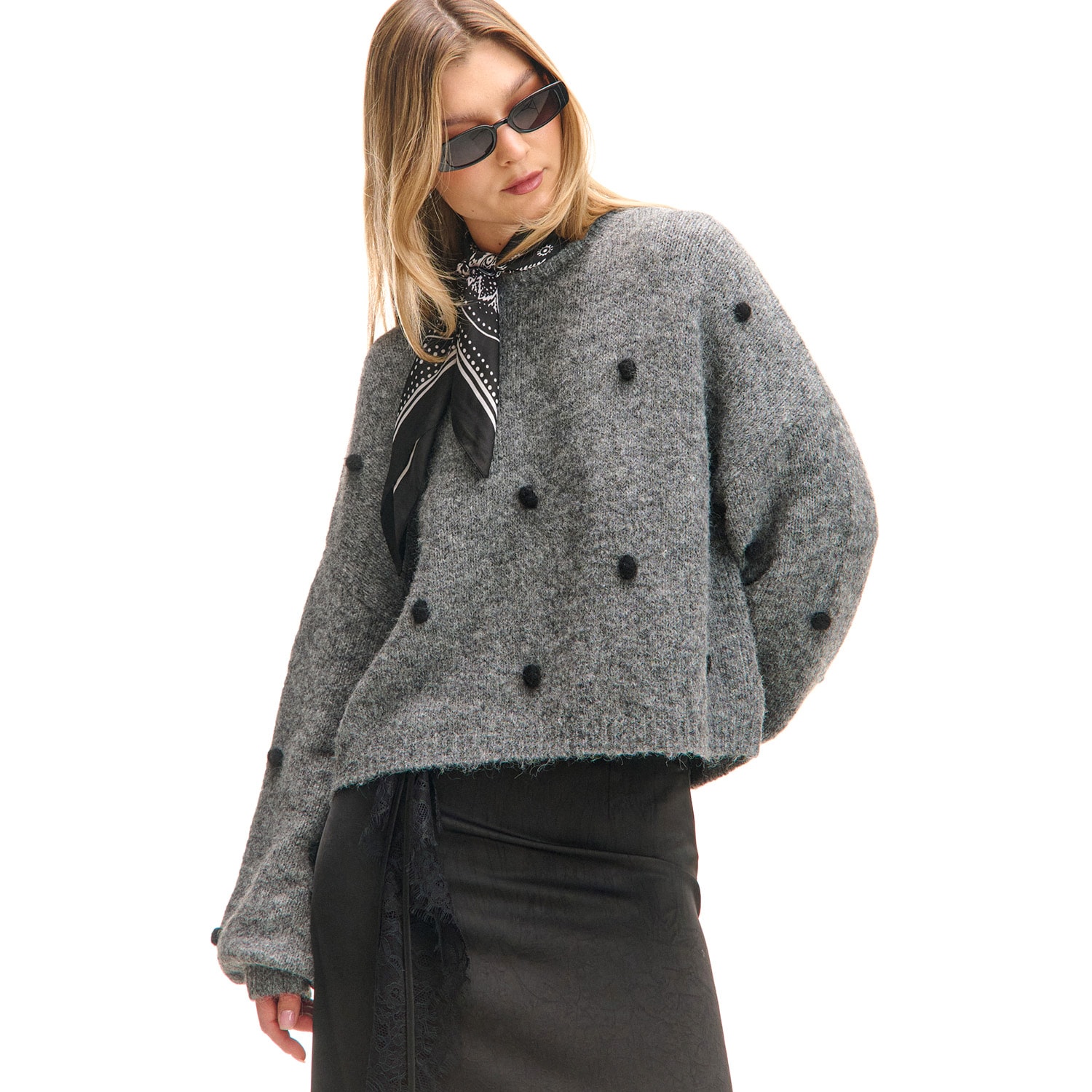 Cropp - Svetr s aplikací - tmavě šedá