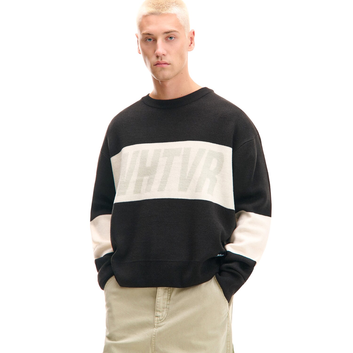 Cropp - Svetr s nápisem - černý