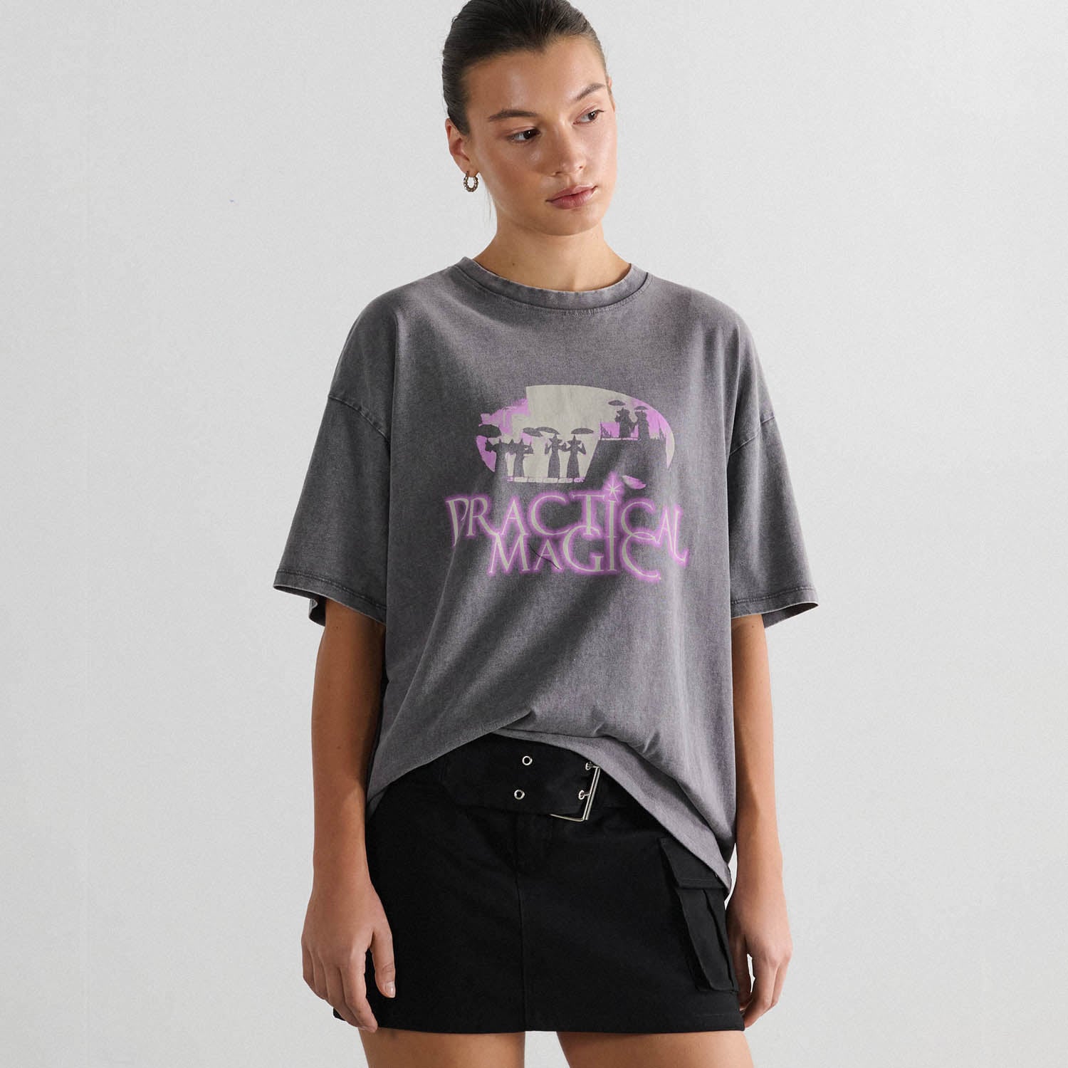 Cropp - Majica s printom Practical Magic - tamnosivo