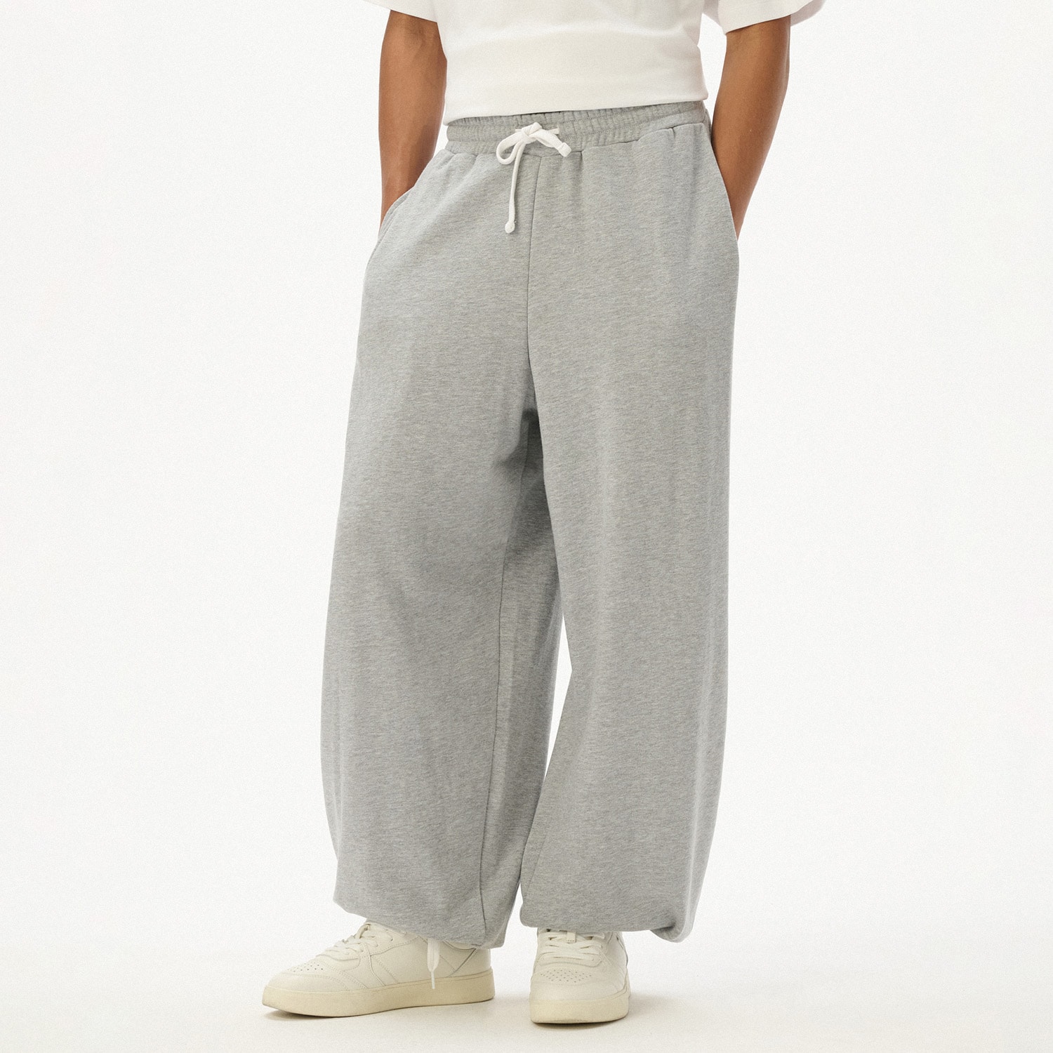 Cropp - Sportske jogger hlače baggy - svijetlo siva
