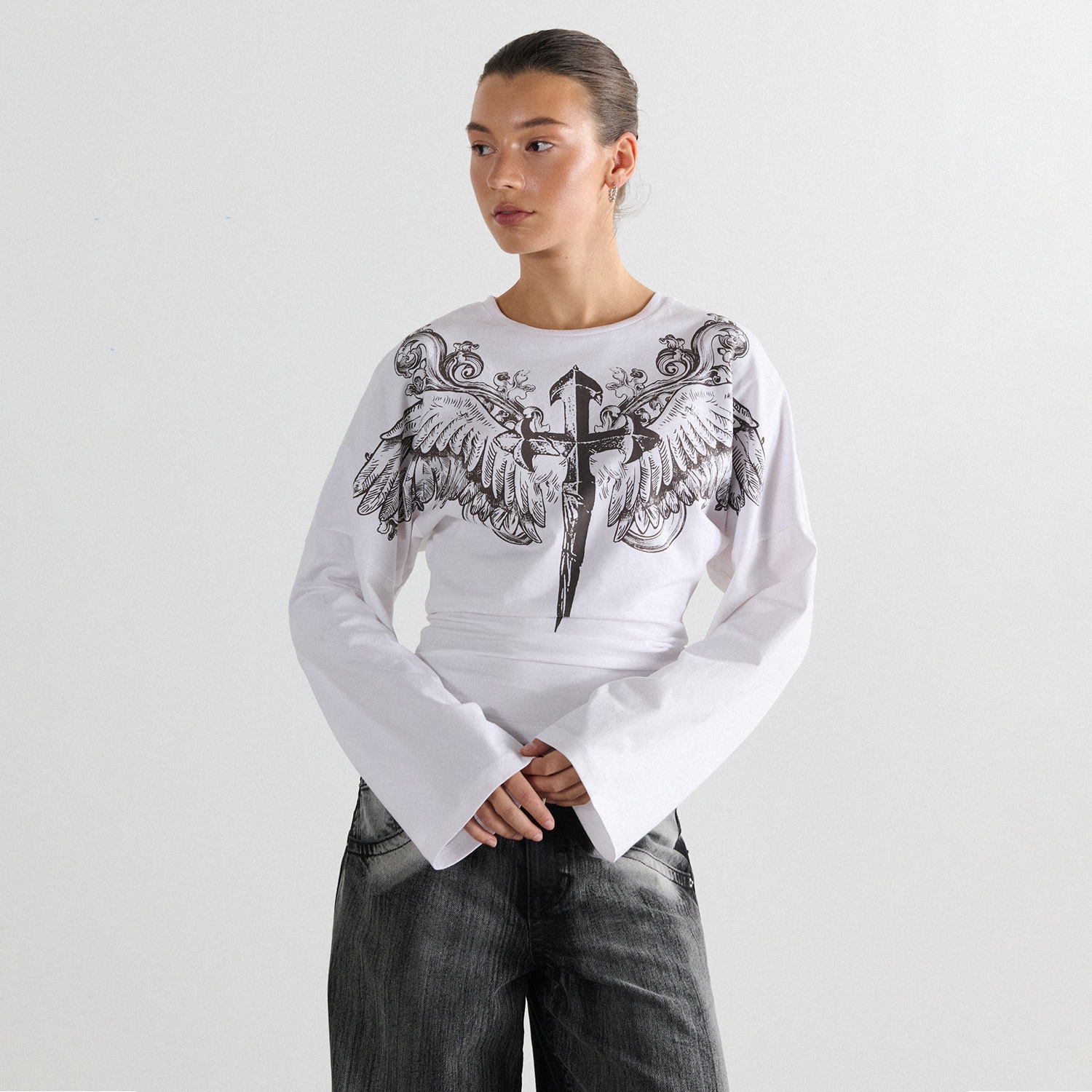 Cropp - Bluza s printom - bijela