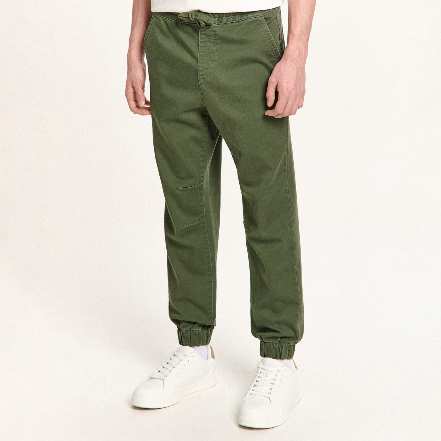 Cropp - Jogger hlače - maslinasto