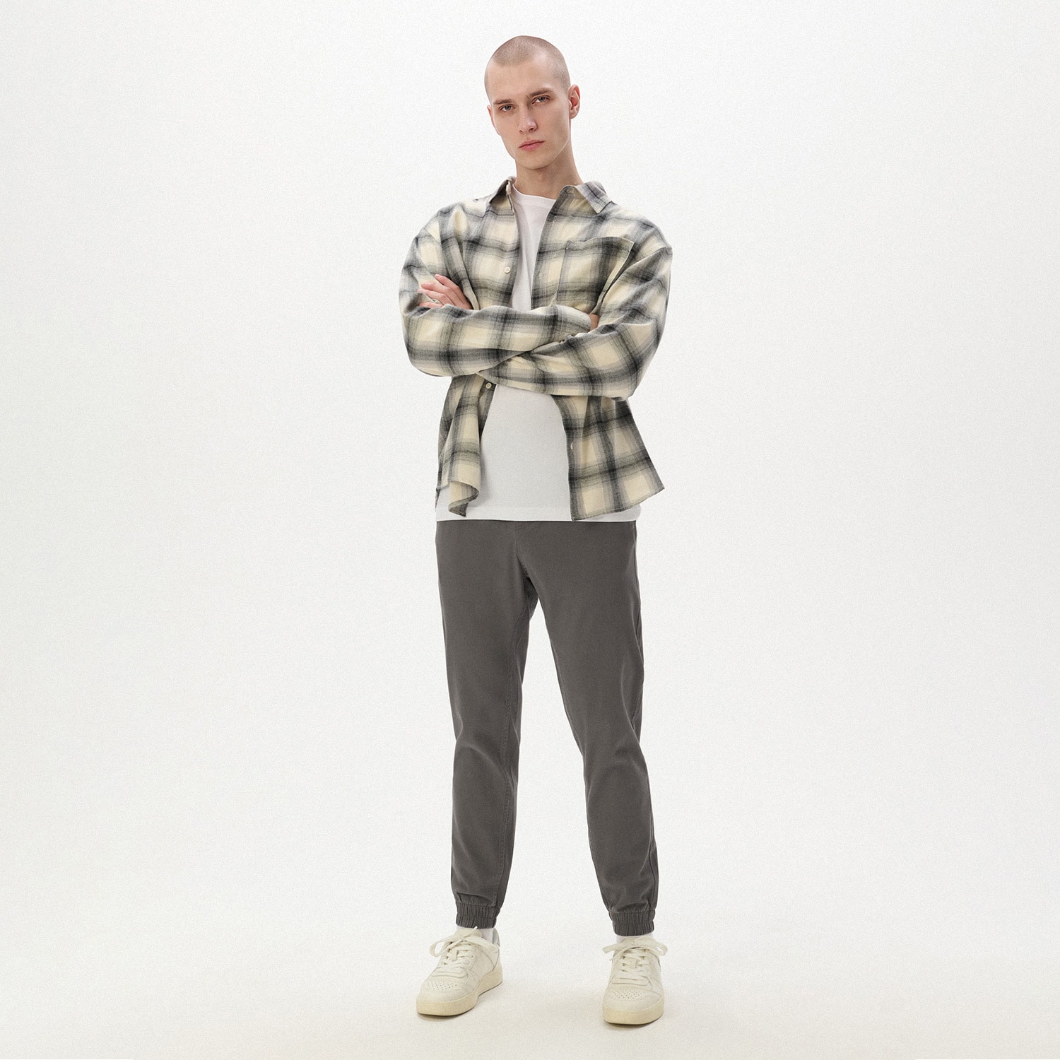 Cropp - Slim jogger hlače - tamnosivo