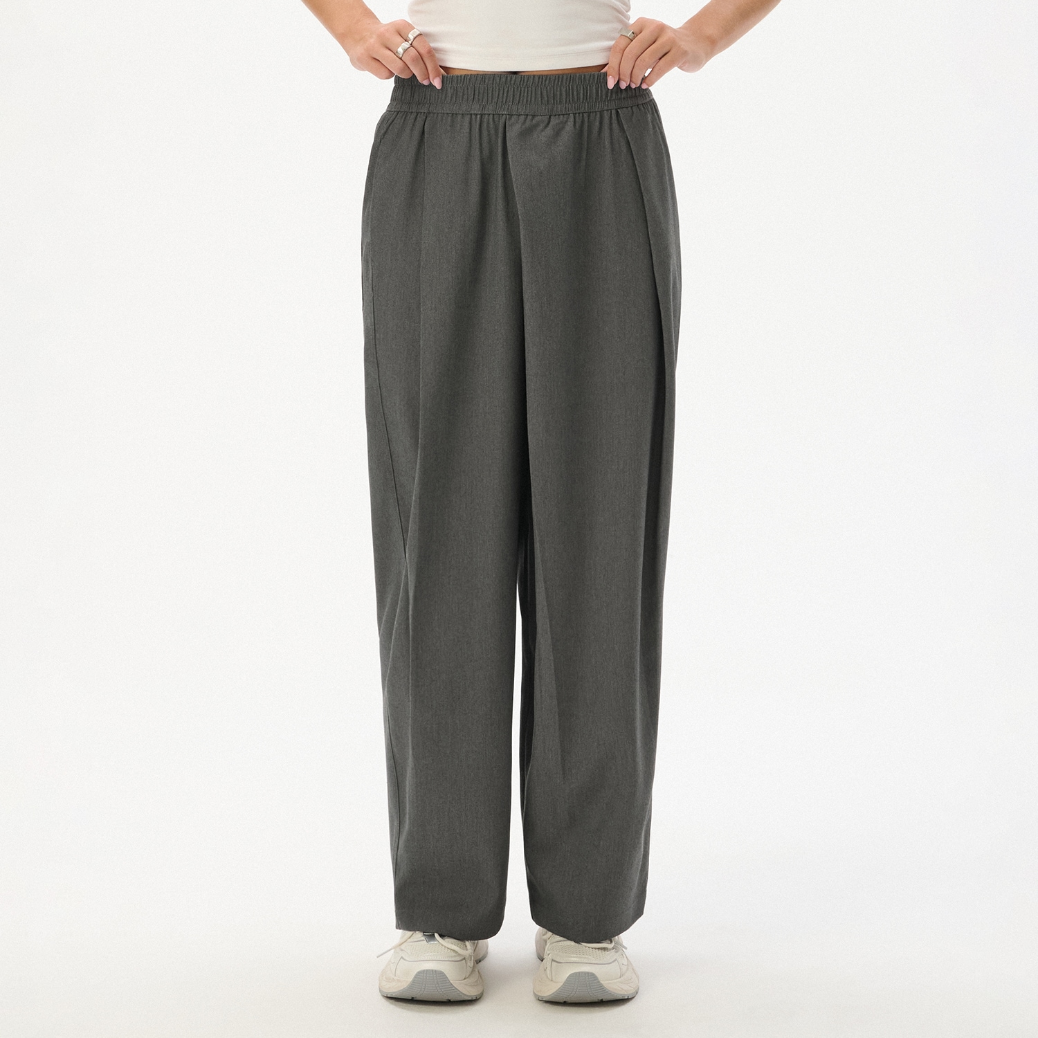 Cropp - Baggy hlače - tamnosivo