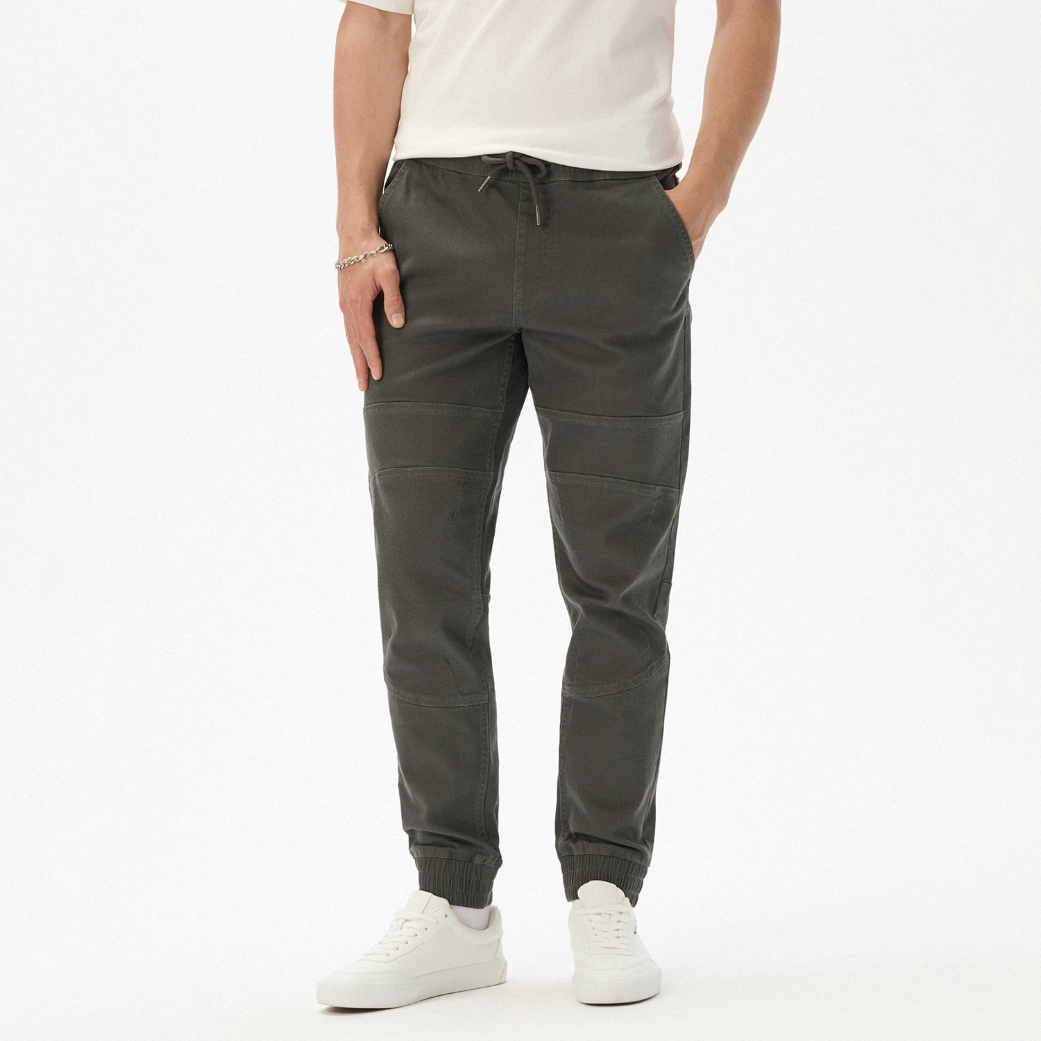 Cropp - Jogger slim fit hlače - boja antracita