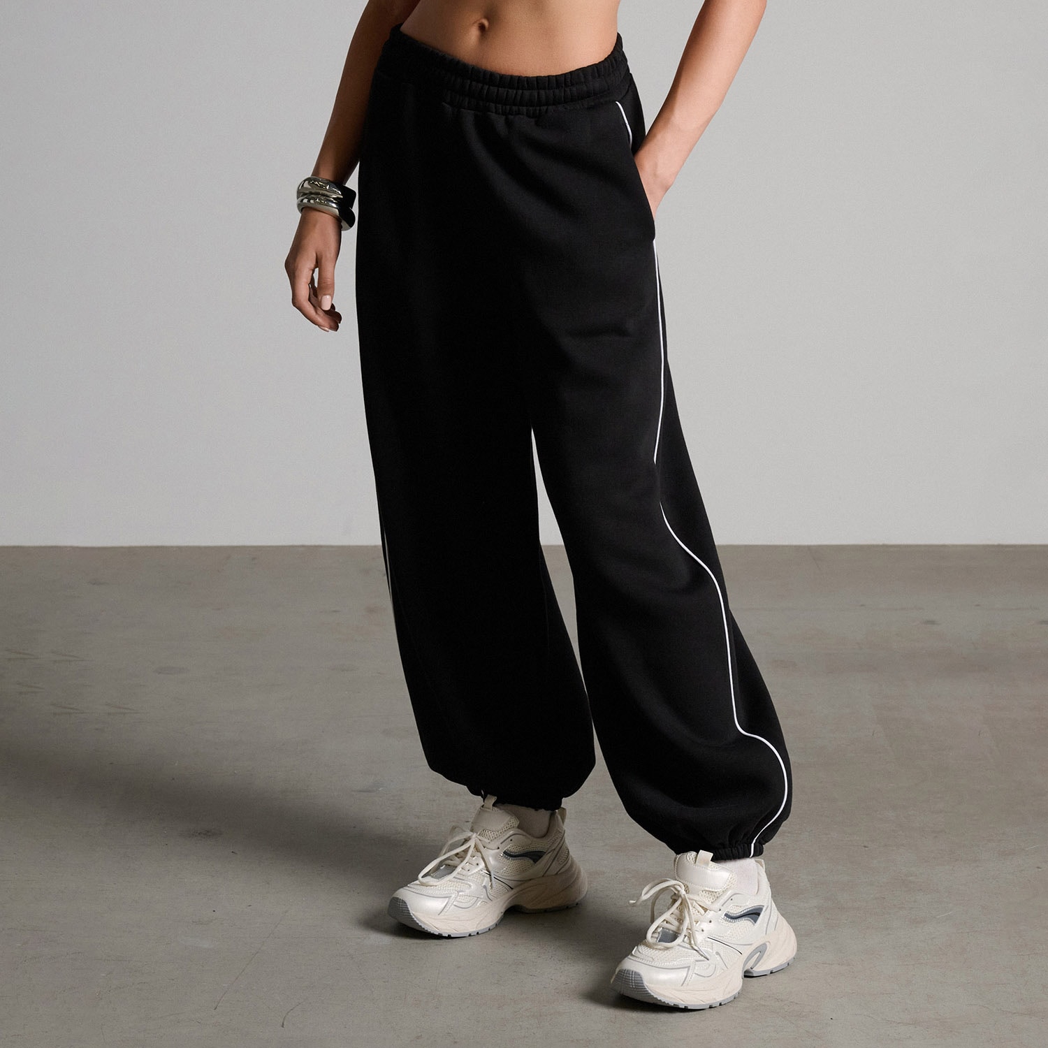 Cropp - Sportske jogger hlače - crno