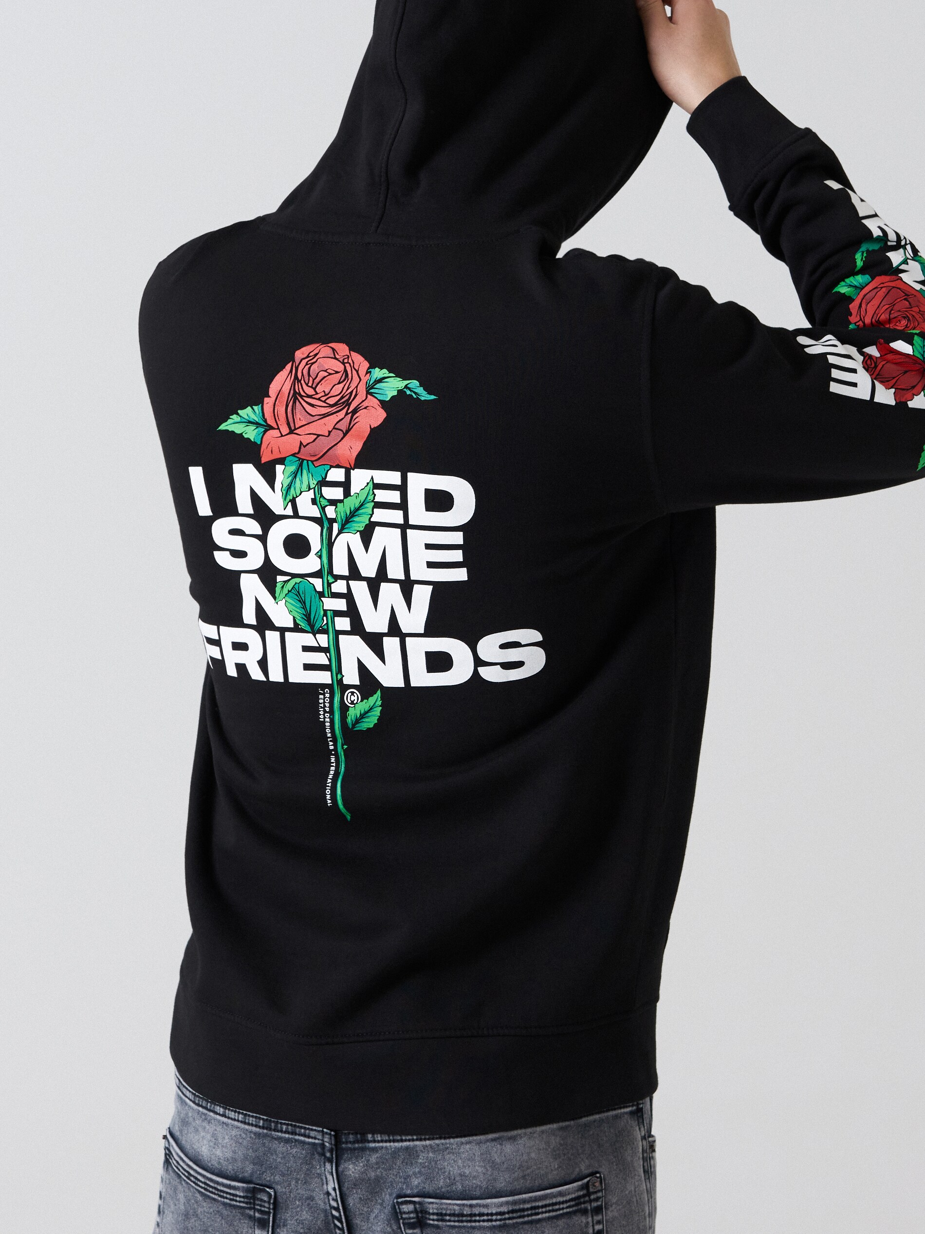 Mikina s kapucňou a potlačou