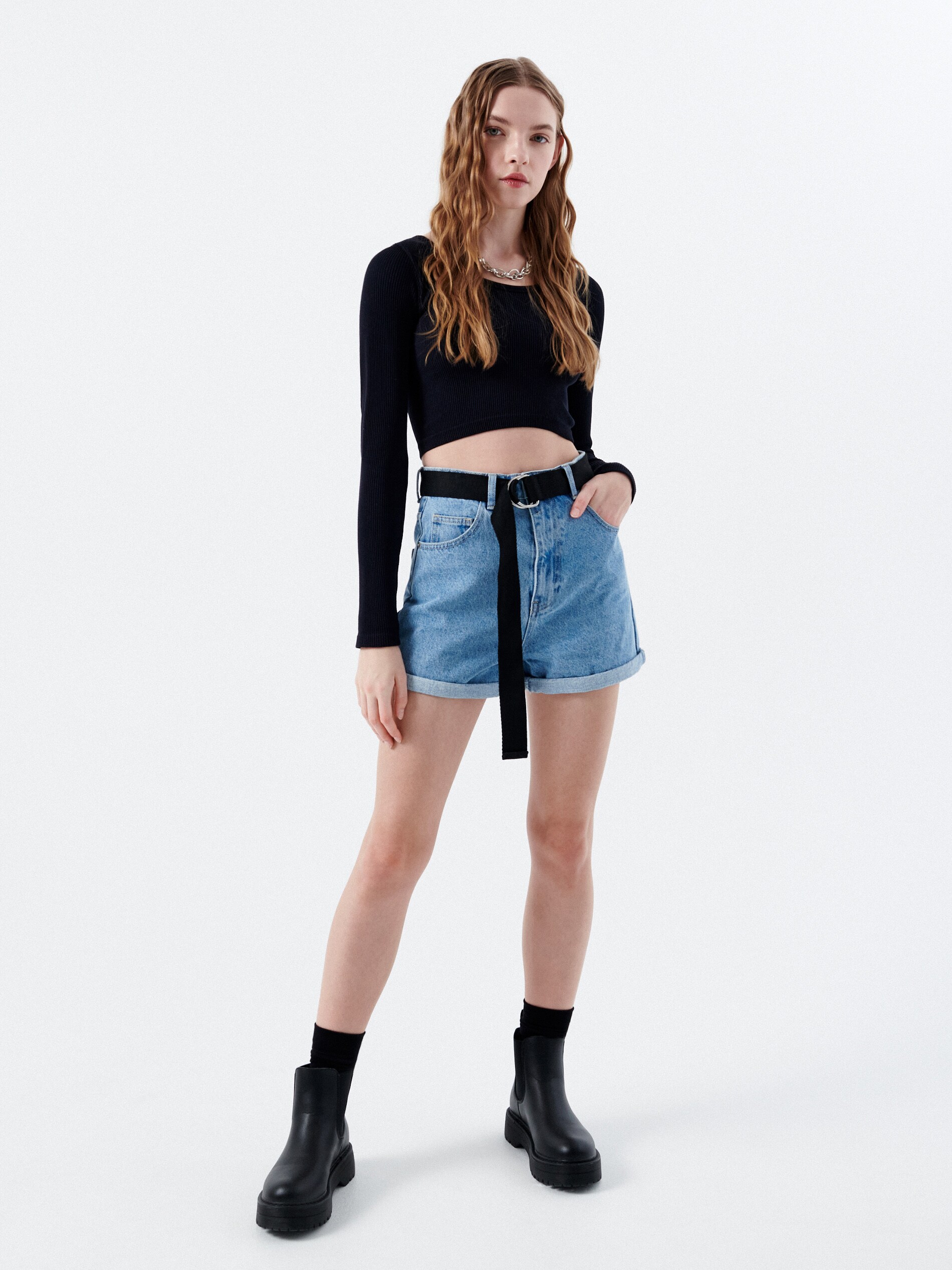 Denimové šortky mom