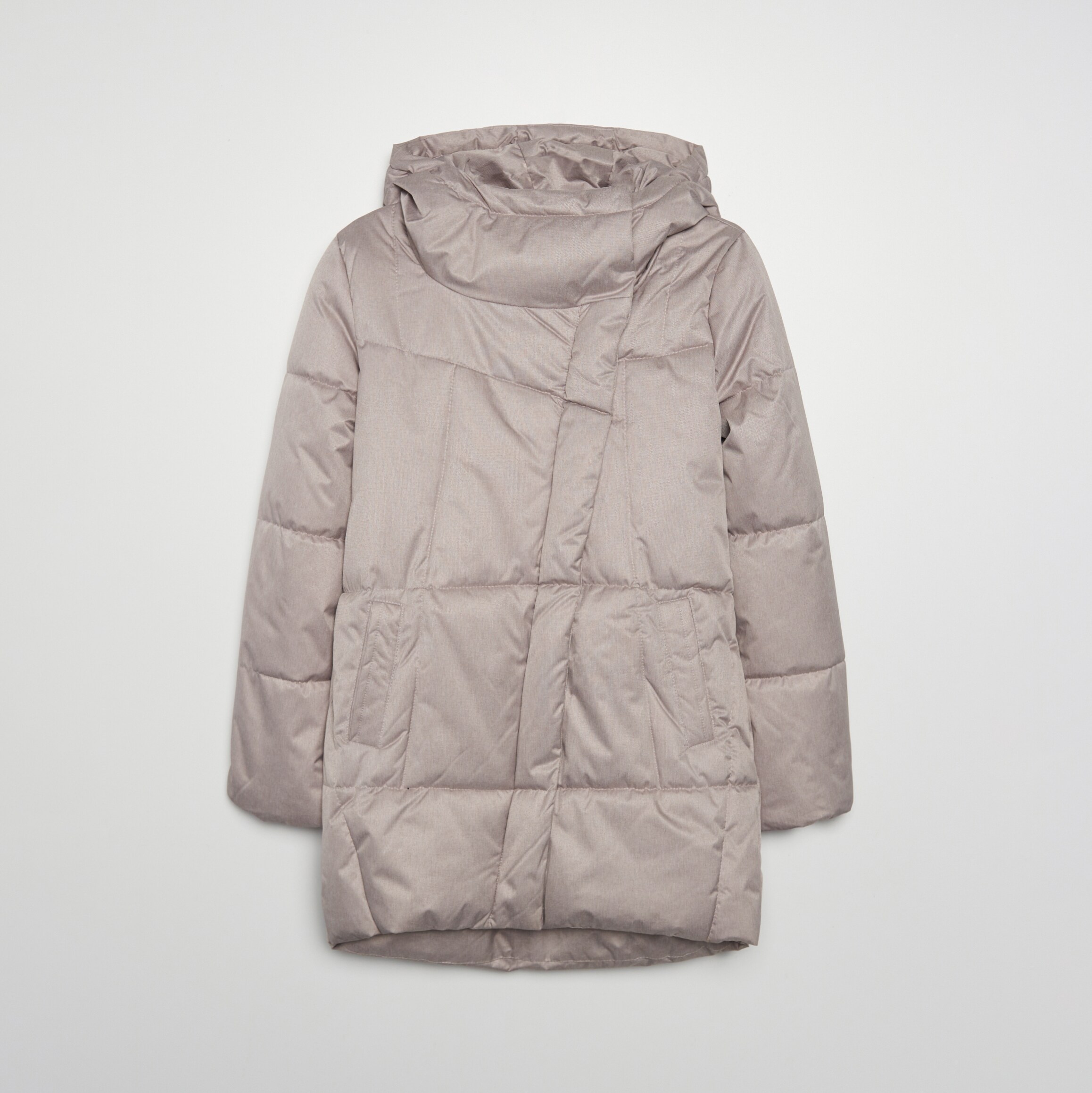 Prešívaná bunda s asymetrickým zapínaním