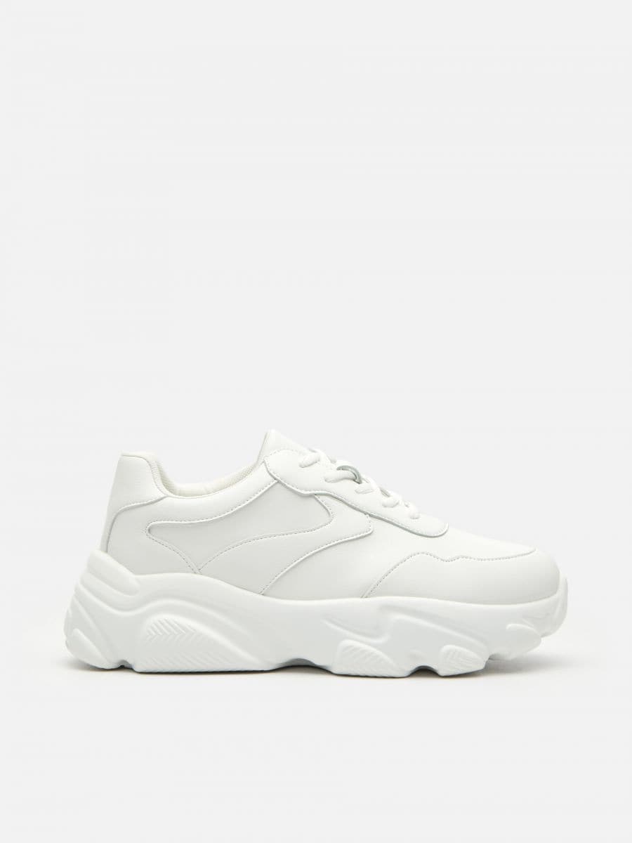 chunky sneakers cropp