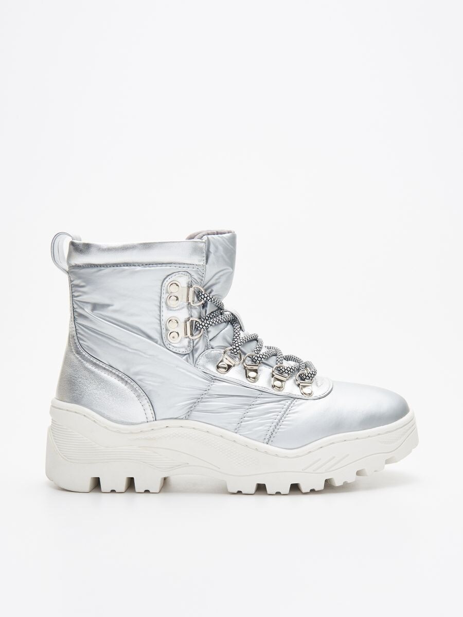 chunky sneakers cropp