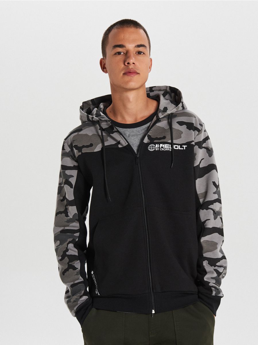 zip up camo hoodie