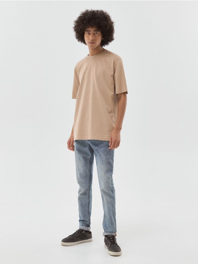 Get the best-fitting men's jeans at CROPP!