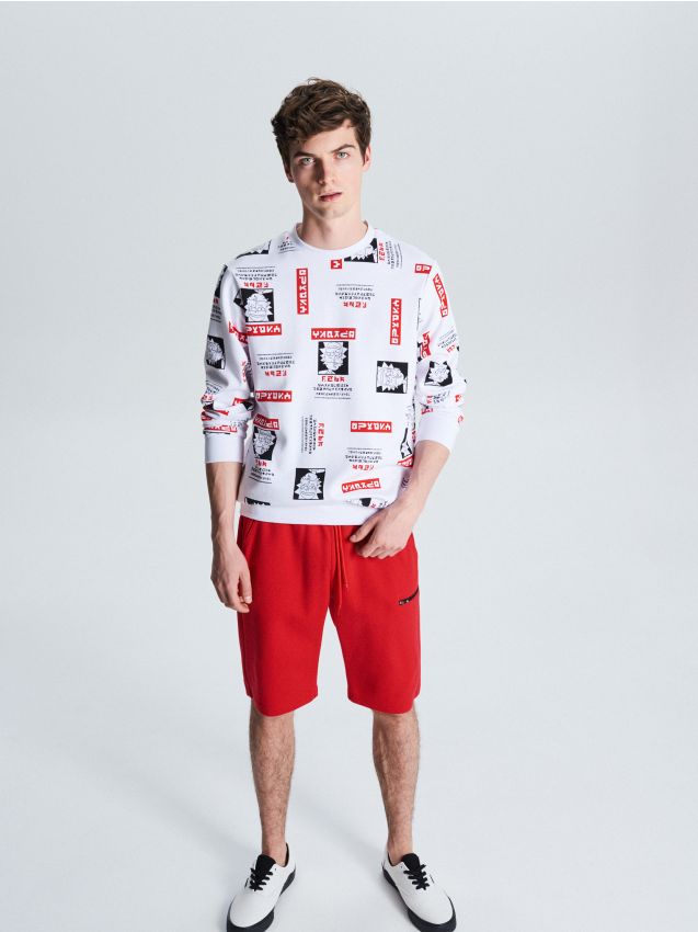 Sweat shorts with zipped pocket - red - UW707-33X - CROPP