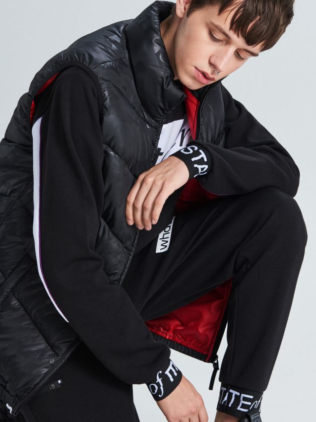 Insulated padded vest - black - VB155-99X - CROPP