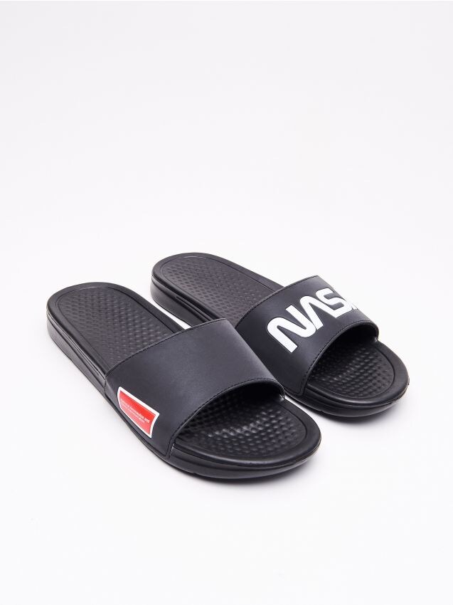 Nasa sliders - black - VN080-99X - CROPP