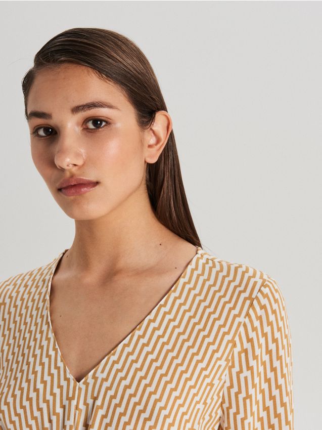 Bluză cu elastic - bej - WB564-08X - CROPP