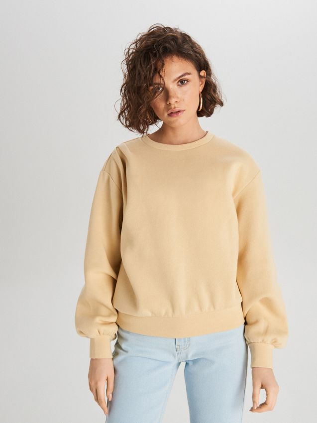 Bluză de trening cu mâneci tip balon - bej - WE239-08X - CROPP