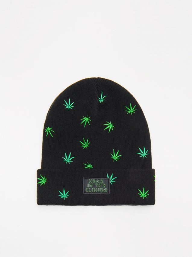 Embroidered beanie - black - WK509-99X - CROPP