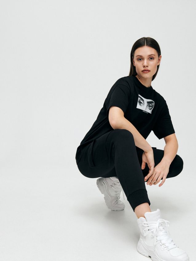 Pantaloni jogger cu buzunare cargo și talie înaltă - negru - XY254-99X - CROPP