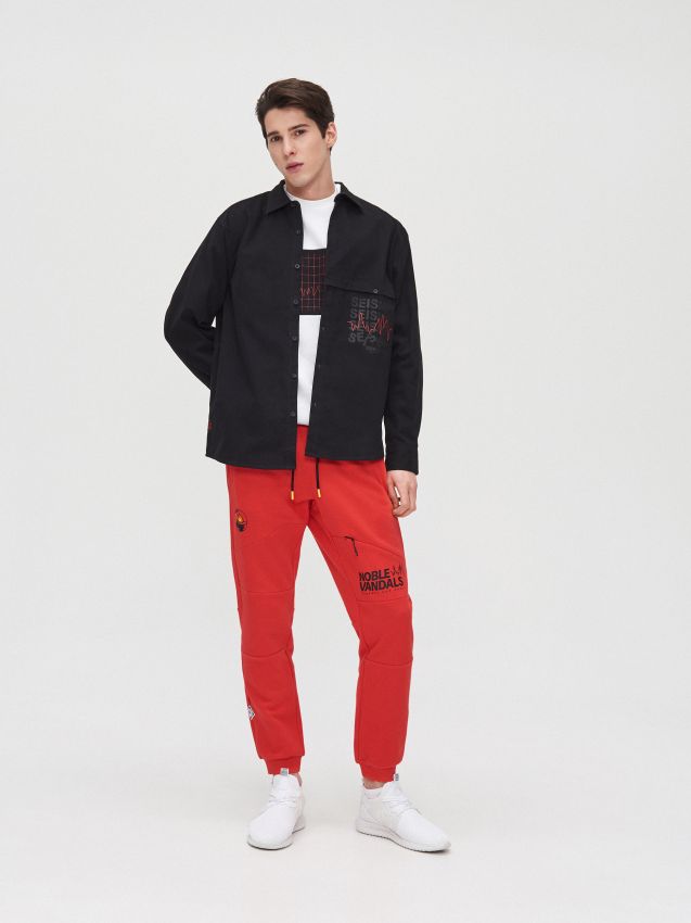 Pantaloni jogger cu imprimeuri - roșu - YD512-33X - CROPP