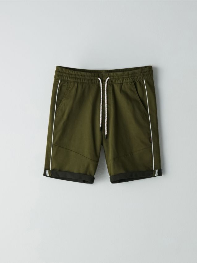 Pantaloni scurți lejeri, cu conținut ridicat de bumbac - verde - YH176-87X - CROPP