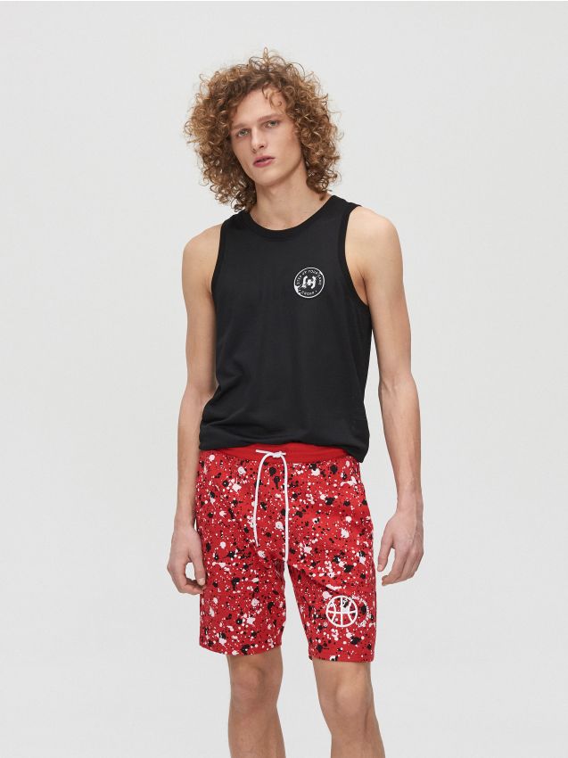 Krótkie szorty ze wzorem - czerwony - ZI545-33X - CROPP