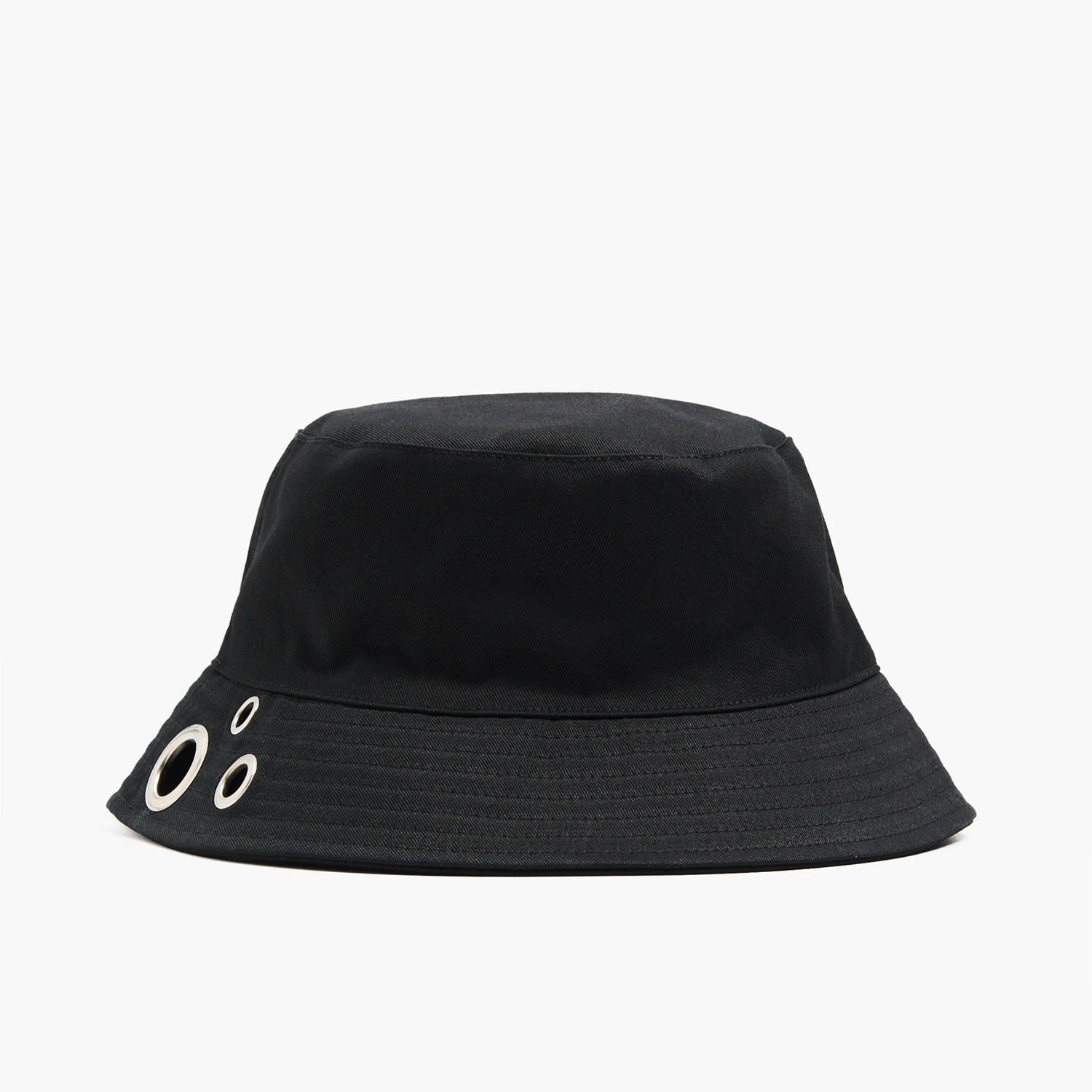 Jak dbać o Cropp – Kapelusz bucket hat z metalowymi detalami – czarny?